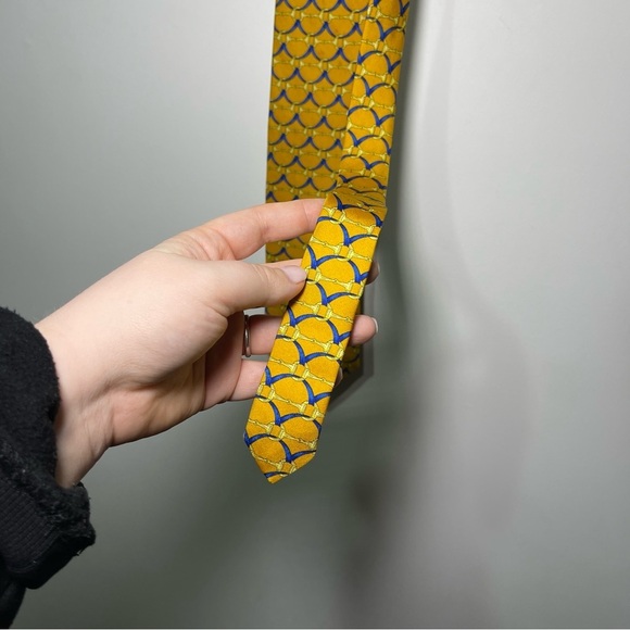 Brooks Brothers yellow & blue horse bit print 100% silk career office neck tie - Picture 3 of 5
